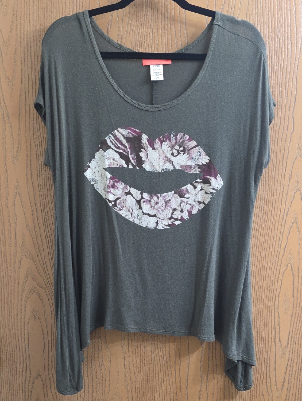 Relaxed Olive Green Short-Sleeve Tee with Floral Lip Graphic